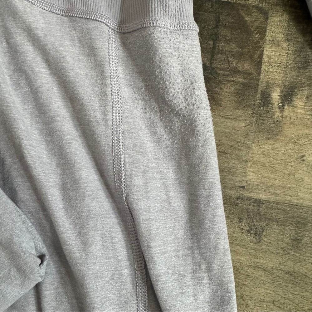 Lululemon Think Fast Pullover Cold Hands Warm Heart Gray Sz 6 Half Zip Cuffins - Picture 8 of 12